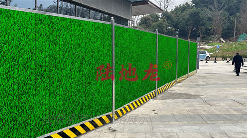 陆地龙施工围挡批发厂家怎么拿货划算？